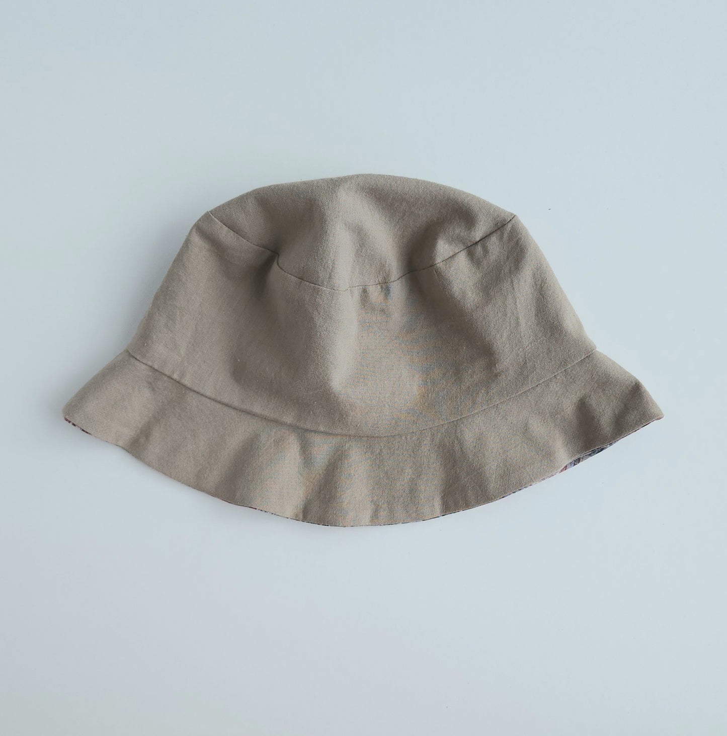 Francie Bucket Hat | Lightweight Reversible | Gray Leaves + Beige