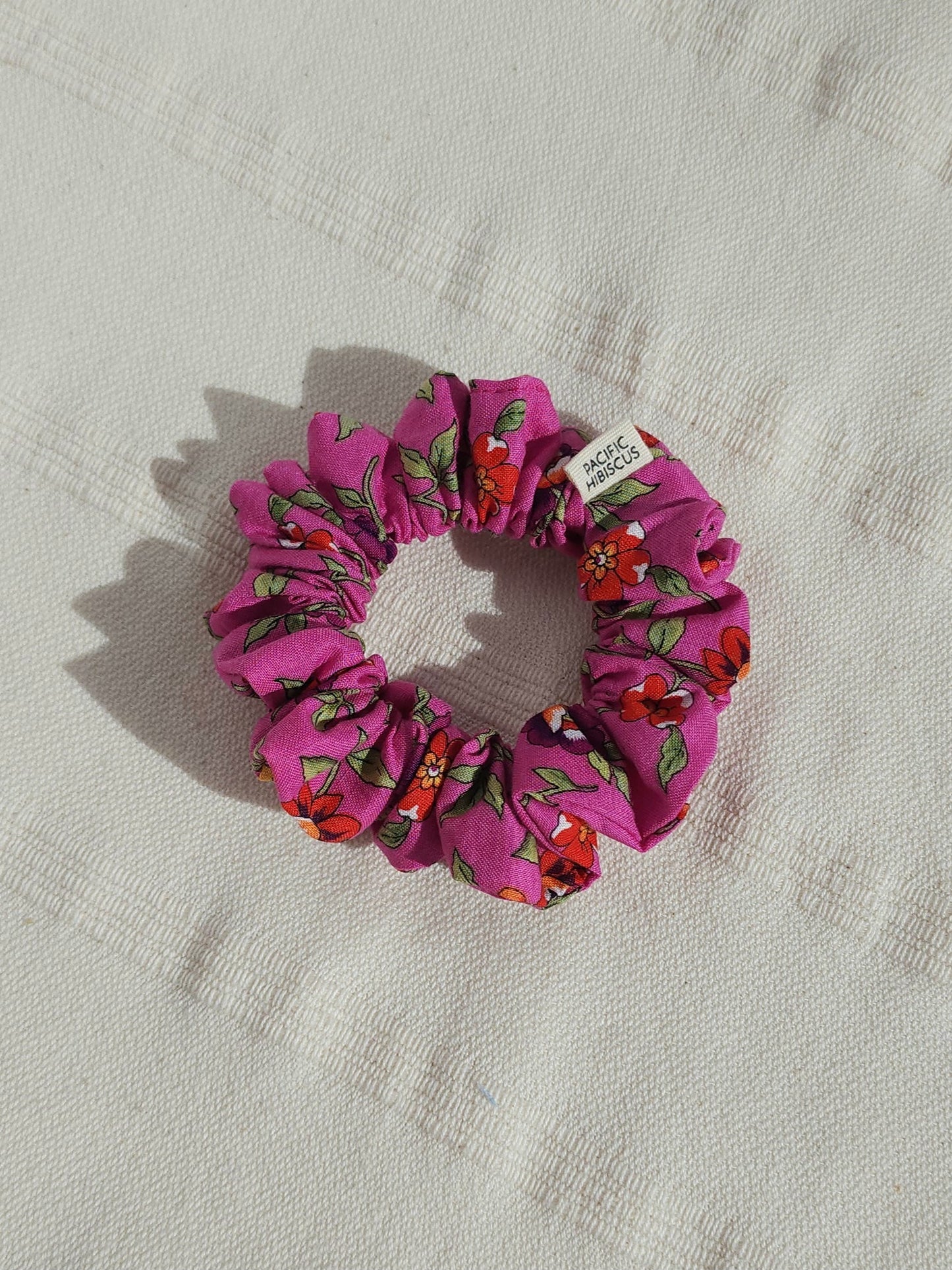 Cotton Scrunchie | Fuchsia Pansies